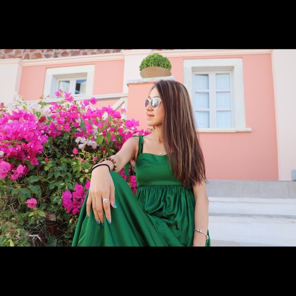 Meet your Posher, Katherine - Picture 4 of 5